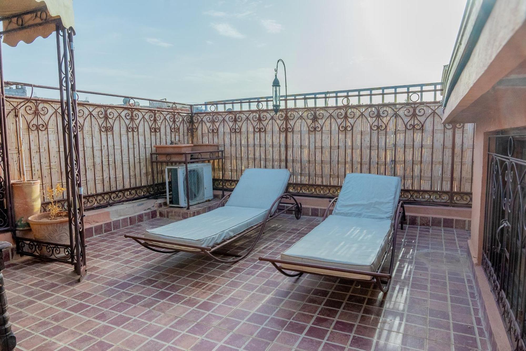 Riad The Moroccans Pool And Terrace Marrakesh Exterior photo