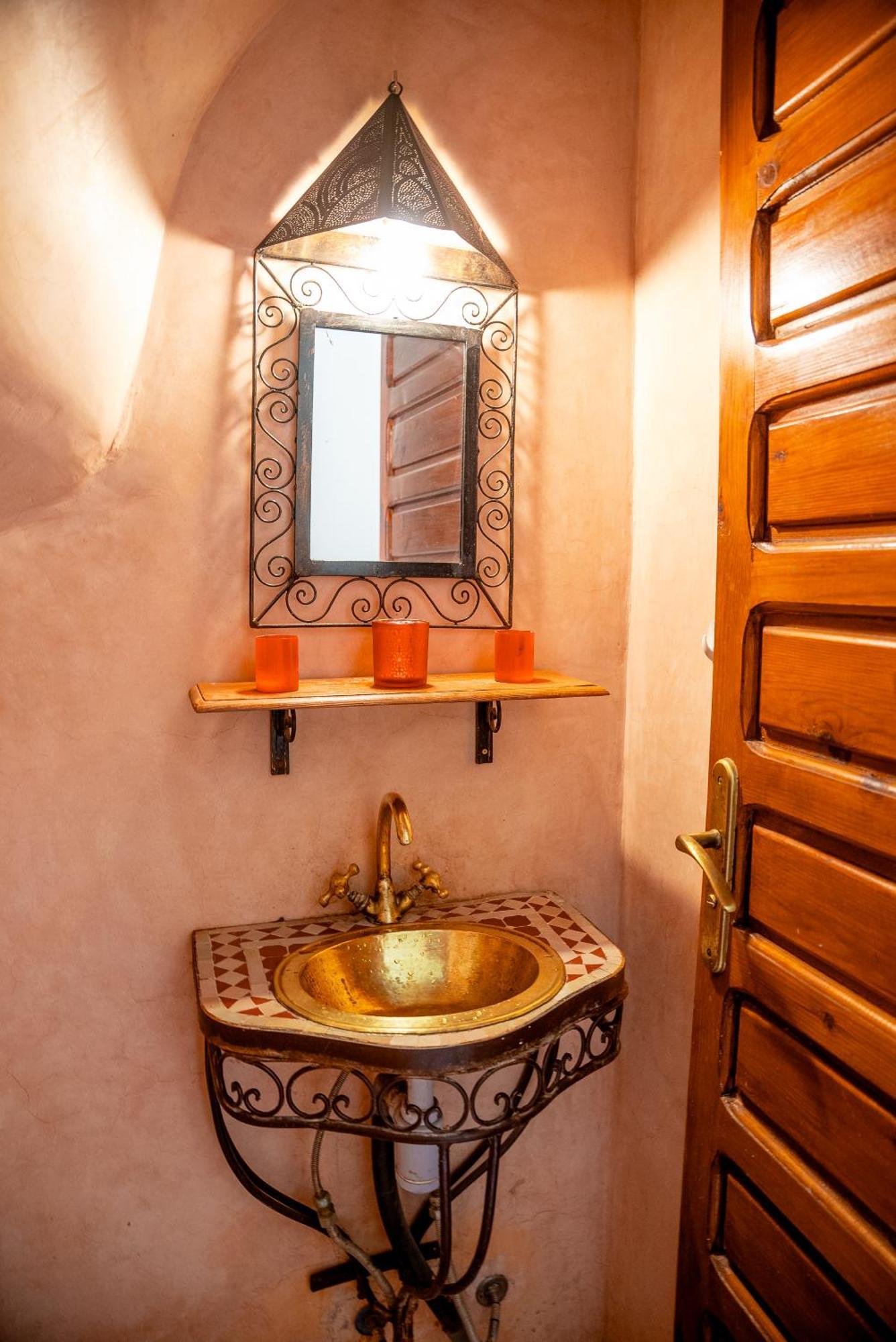 Riad The Moroccans Pool And Terrace Marrakesh Exterior photo